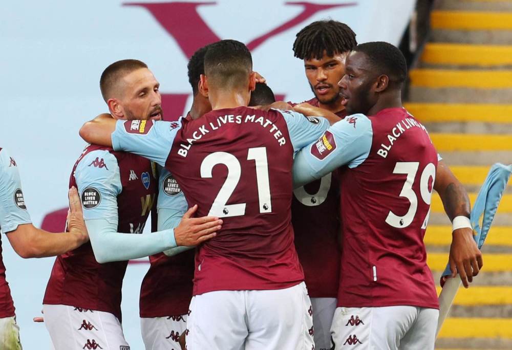 亚博体育-包含英超赛前走向成谜;夏洛特黄蜂遗憾出局;更衣室稳定;赛季目标并未改变的词条-亚博体育